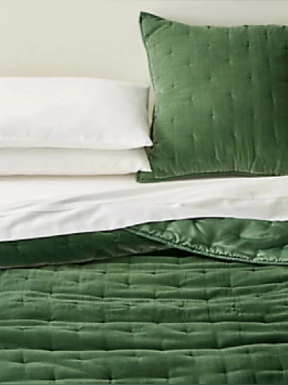 Crate & Barrel Green Audra Velvet Full/Queen Quilt includes Two Euro Shams Rare